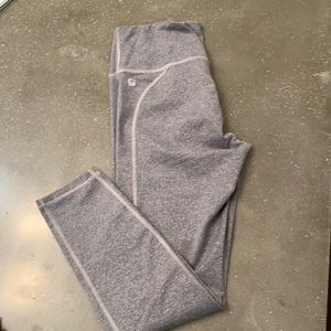 Fabletics heather grey cropped legging